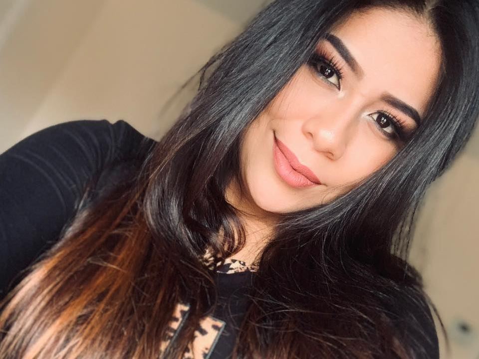 lalattina profilbild på webbkameramodell 