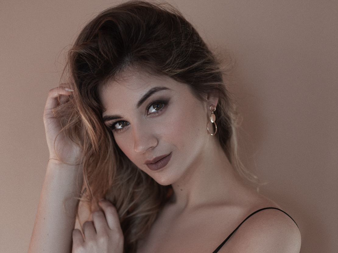 MoonLightStudio profielfoto van cam model 
