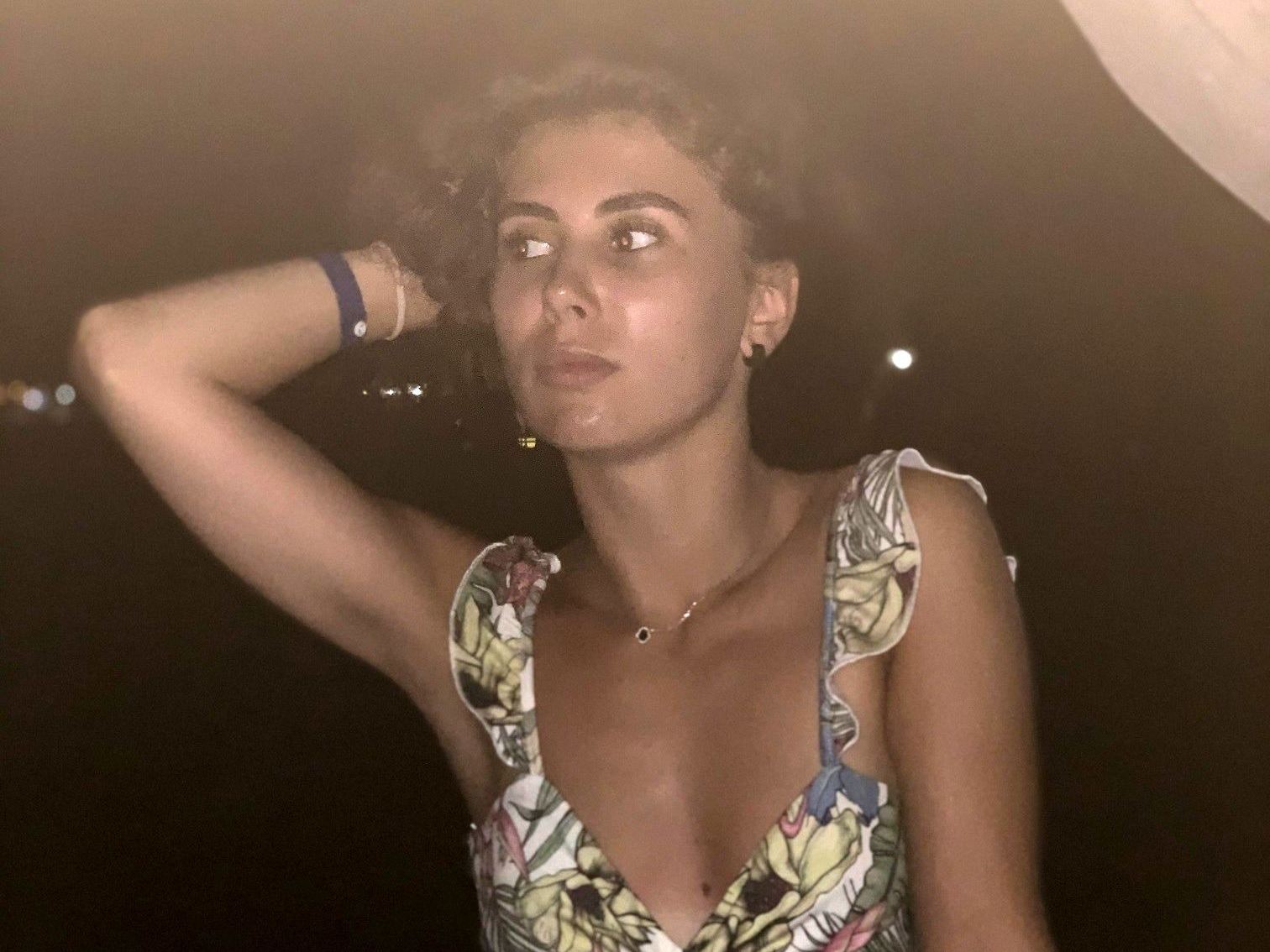 Imagen de perfil de modelo de cámara web de LaurieDonovan