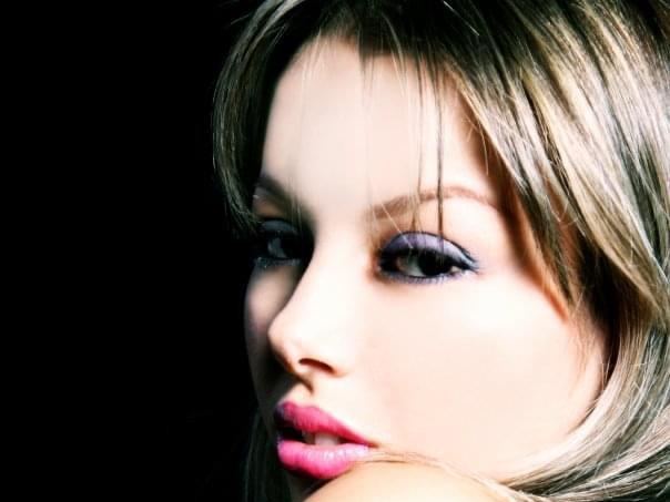 Imagen de perfil de modelo de cámara web de Alyssa_Roberts