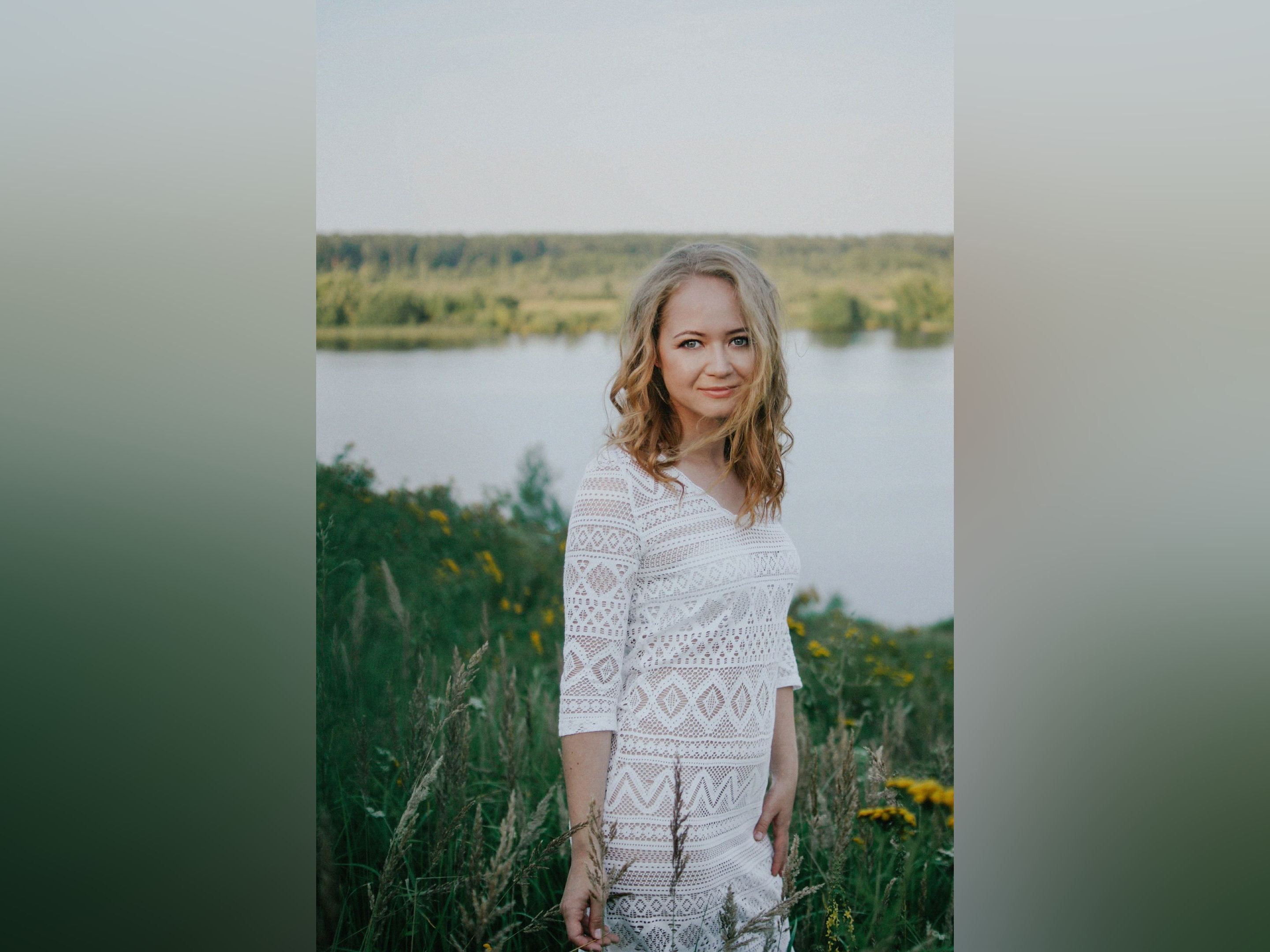 LuccyWhite profilbild på webbkameramodell 