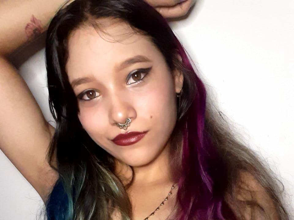 LittleDanika immagine del profilo del modello di cam