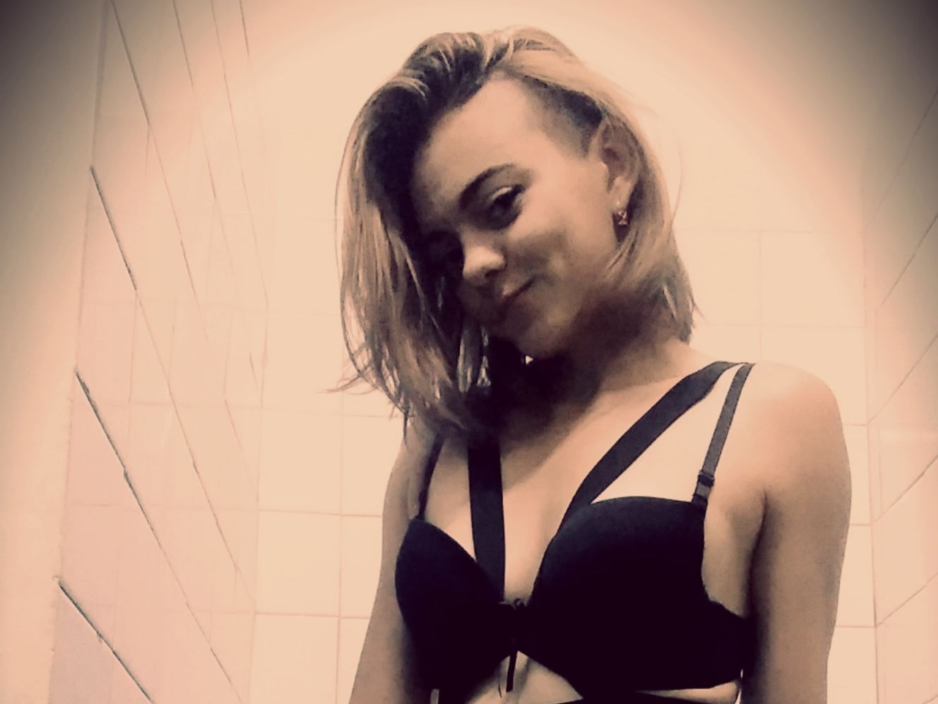 JessFireX profilbild på webbkameramodell 