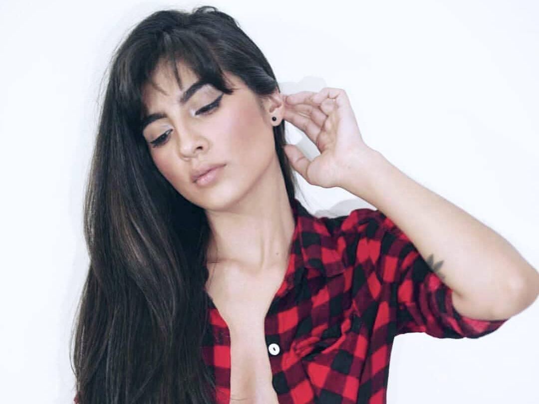 Foto de perfil de modelo de webcam de risee 