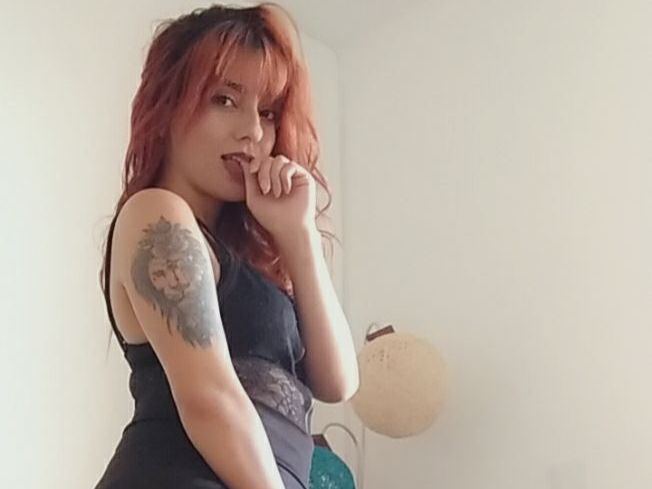 Foto de perfil de modelo de webcam de violetha_BW 