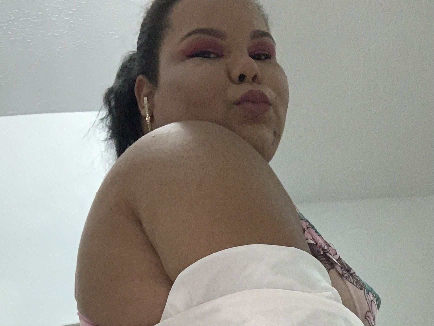 Foto de perfil de modelo de webcam de Lingkueen69 