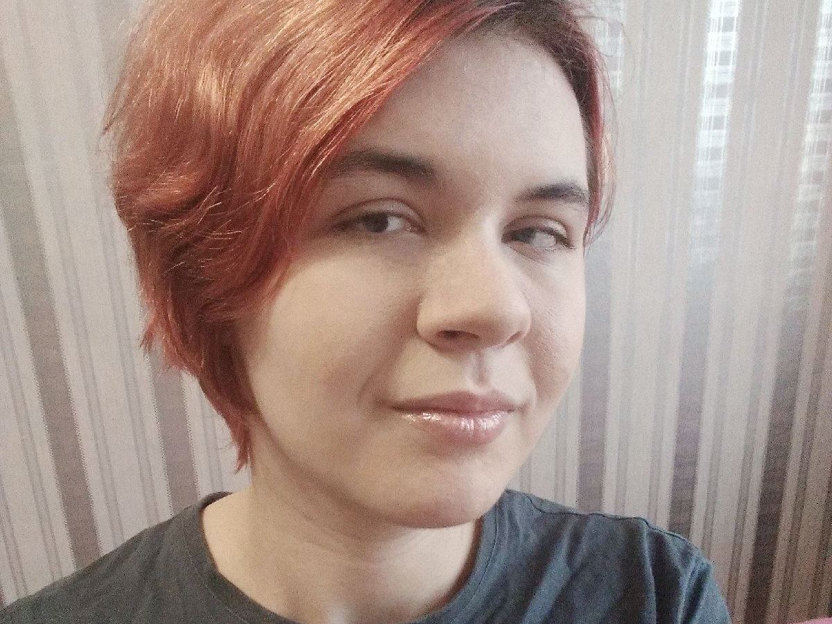 Image de profil du modèle de webcam JisonneeRose