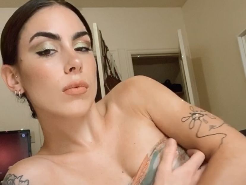 Foto de perfil de modelo de webcam de Bella_Helvana 