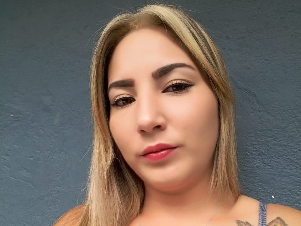 agatha_rubi immagine del profilo del modello di cam