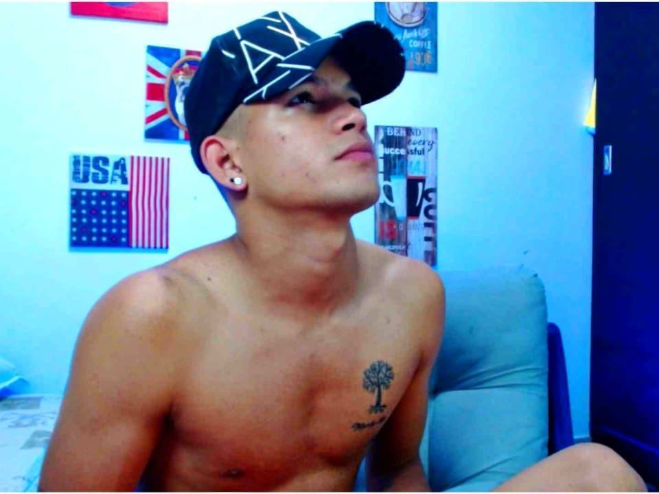 Kenneth_Bernal Profilbild des Cam-Modells 