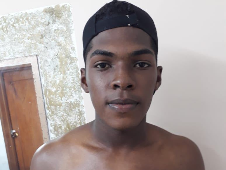 Image de profil du modèle de webcam Dirty_black20cm