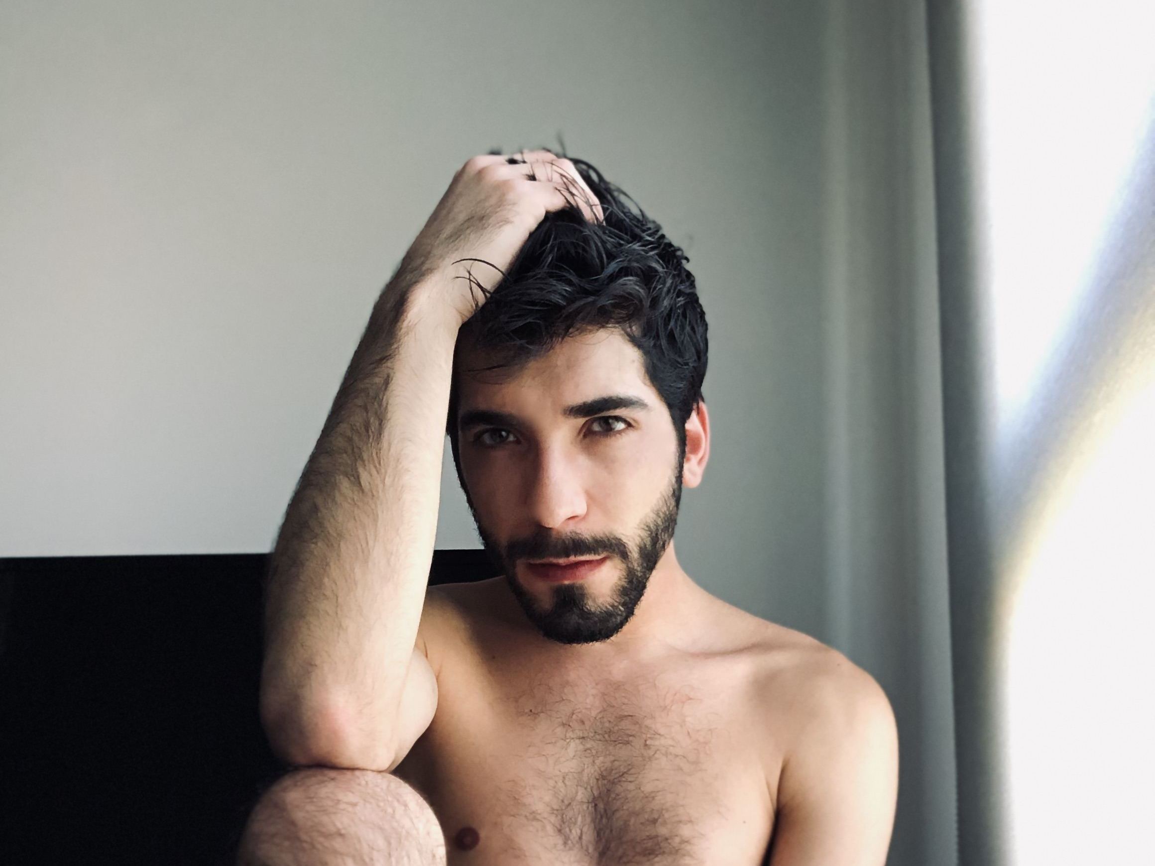 Image de profil du modèle de webcam AntonioSaeed