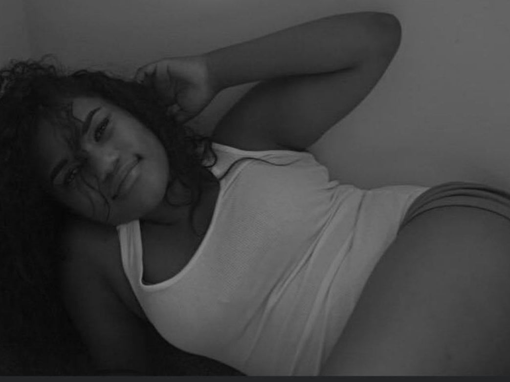 Imagen de perfil de modelo de cámara web de Av