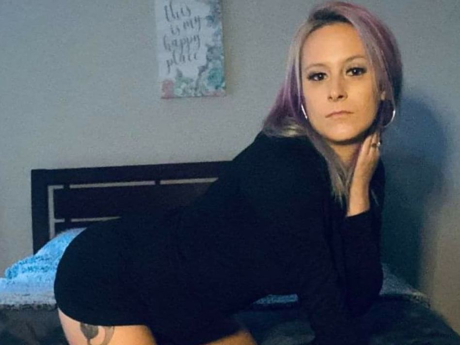 SweetMsIris profielfoto van cam model 