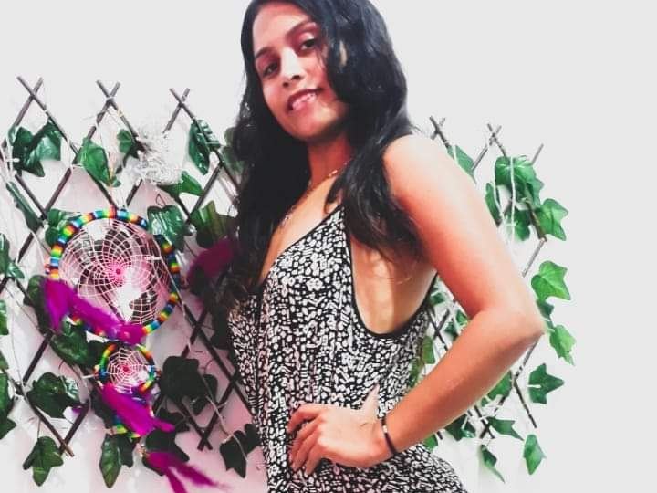 Zoee18 cam model profile picture 