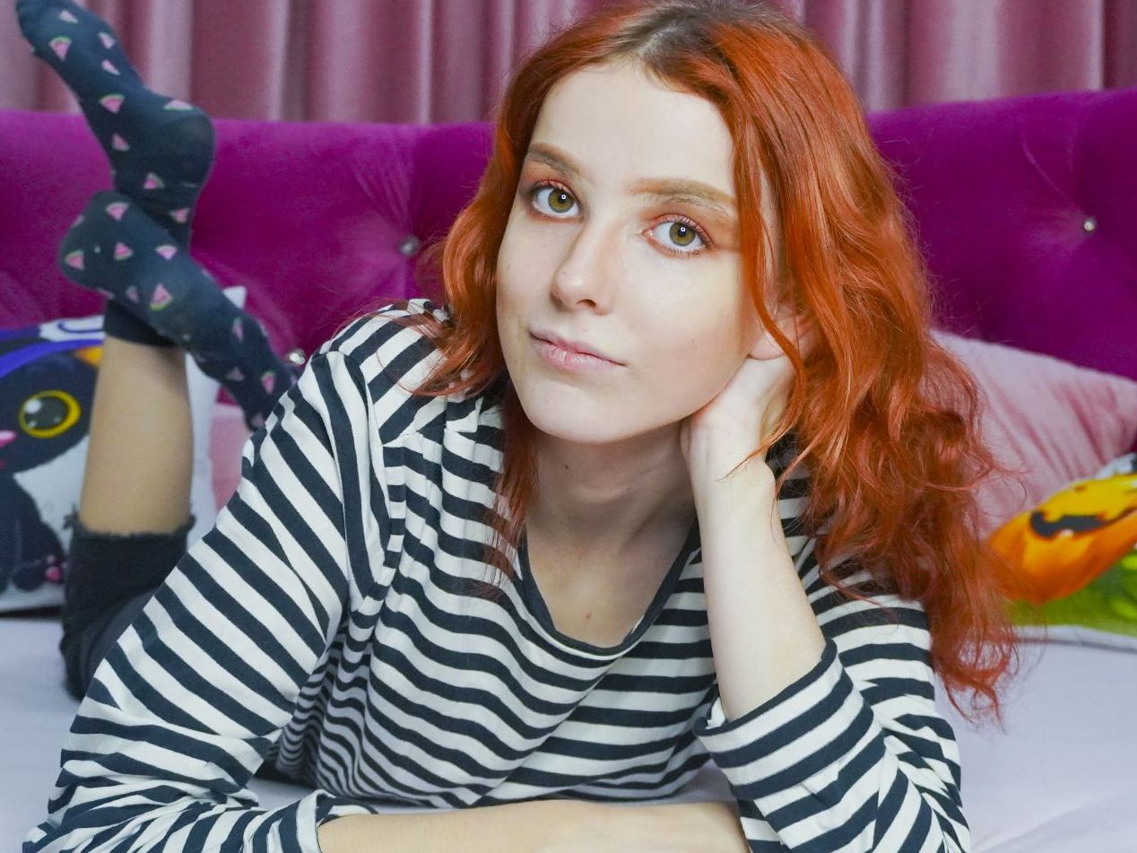 Image de profil du modèle de webcam KristinaDousons