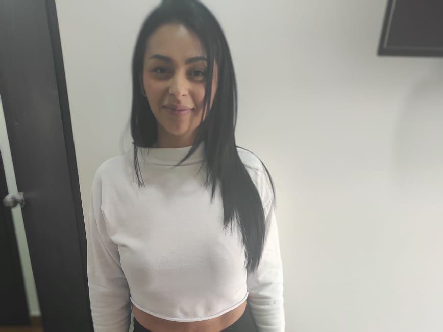 PaulaFavret profielfoto van cam model 