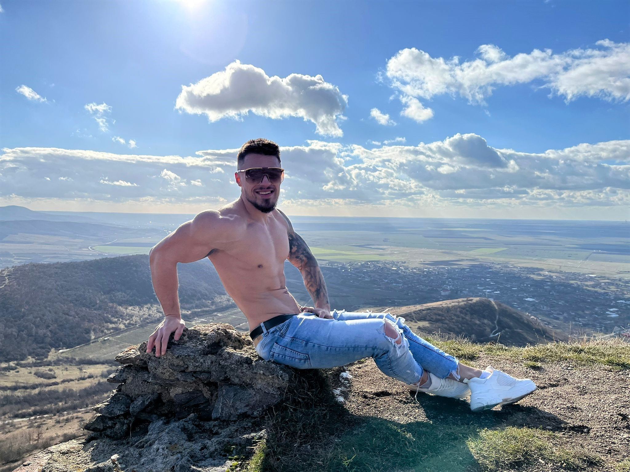 TommyIron cam model profile picture