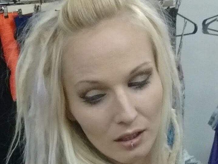 Rowanhades profilbild på webbkameramodell 