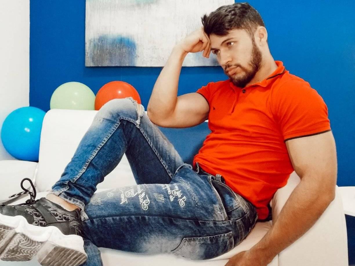 Imagen de perfil de modelo de cámara web de Maximiliano_Oswold