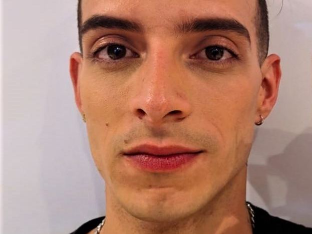 math_taylor profilbild på webbkameramodell 