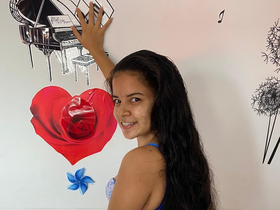 Chiquise cam model profile picture 
