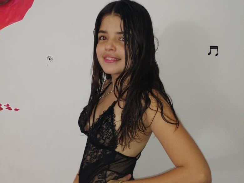 Carito_cute profilbild på webbkameramodell 