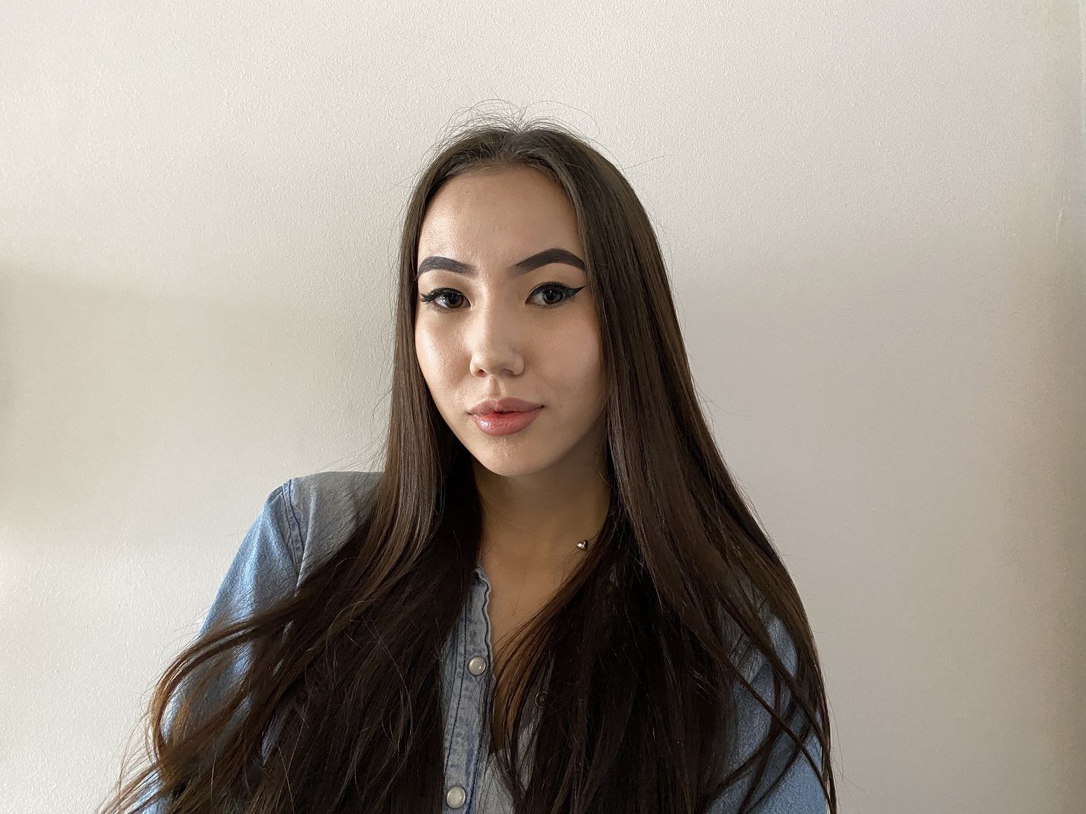 CarlyJanson profielfoto van cam model 