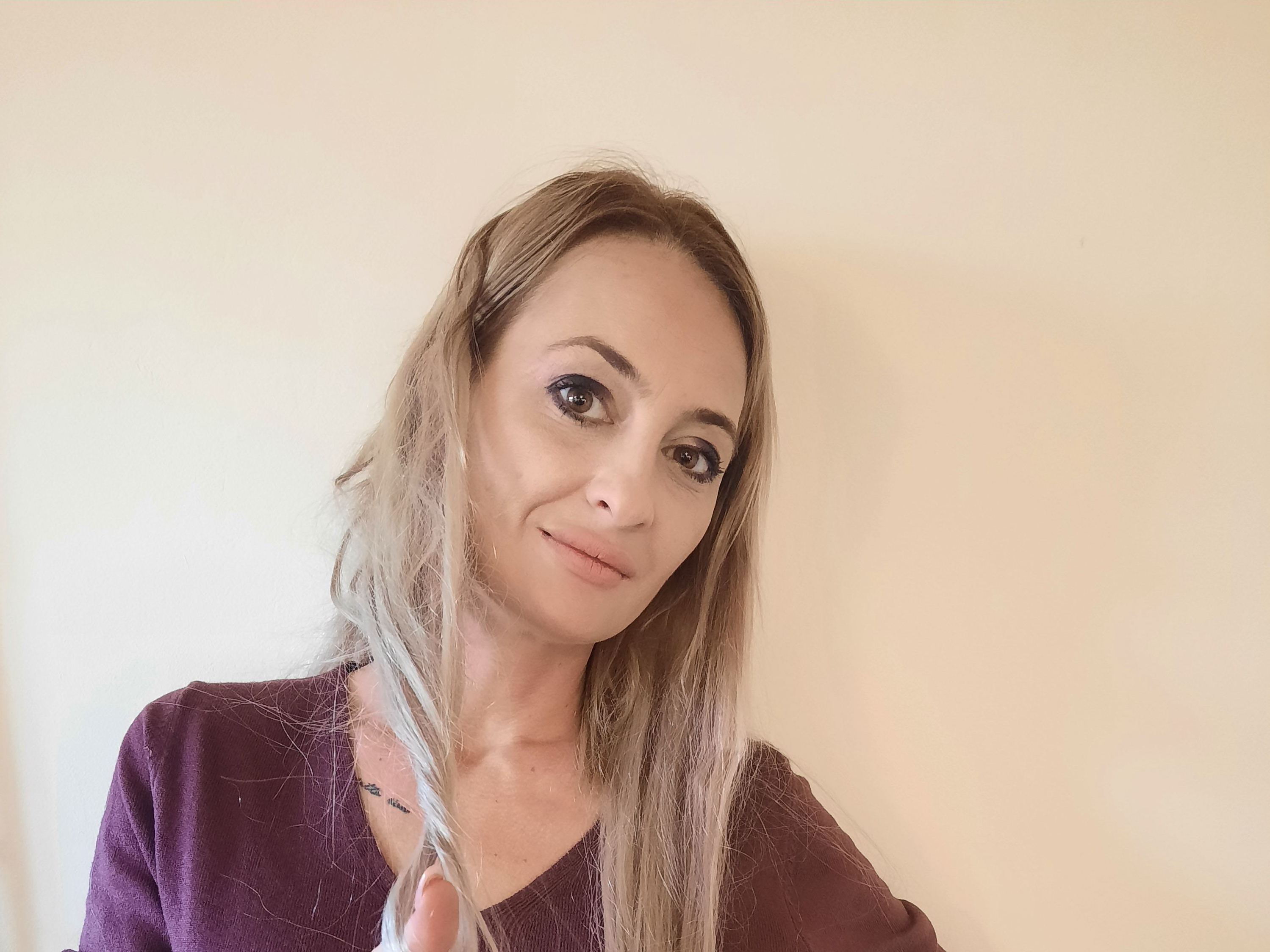 MeganWhite18 immagine del profilo del modello di cam