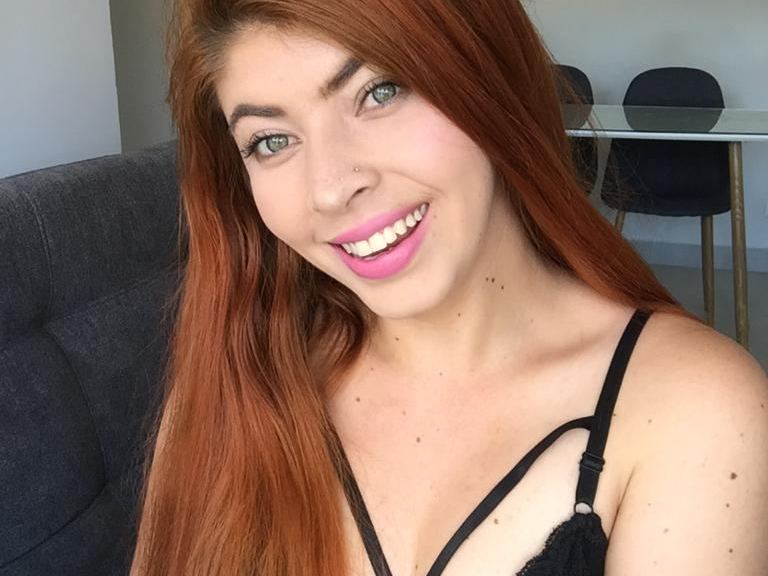 Tharaxx profilbild på webbkameramodell 