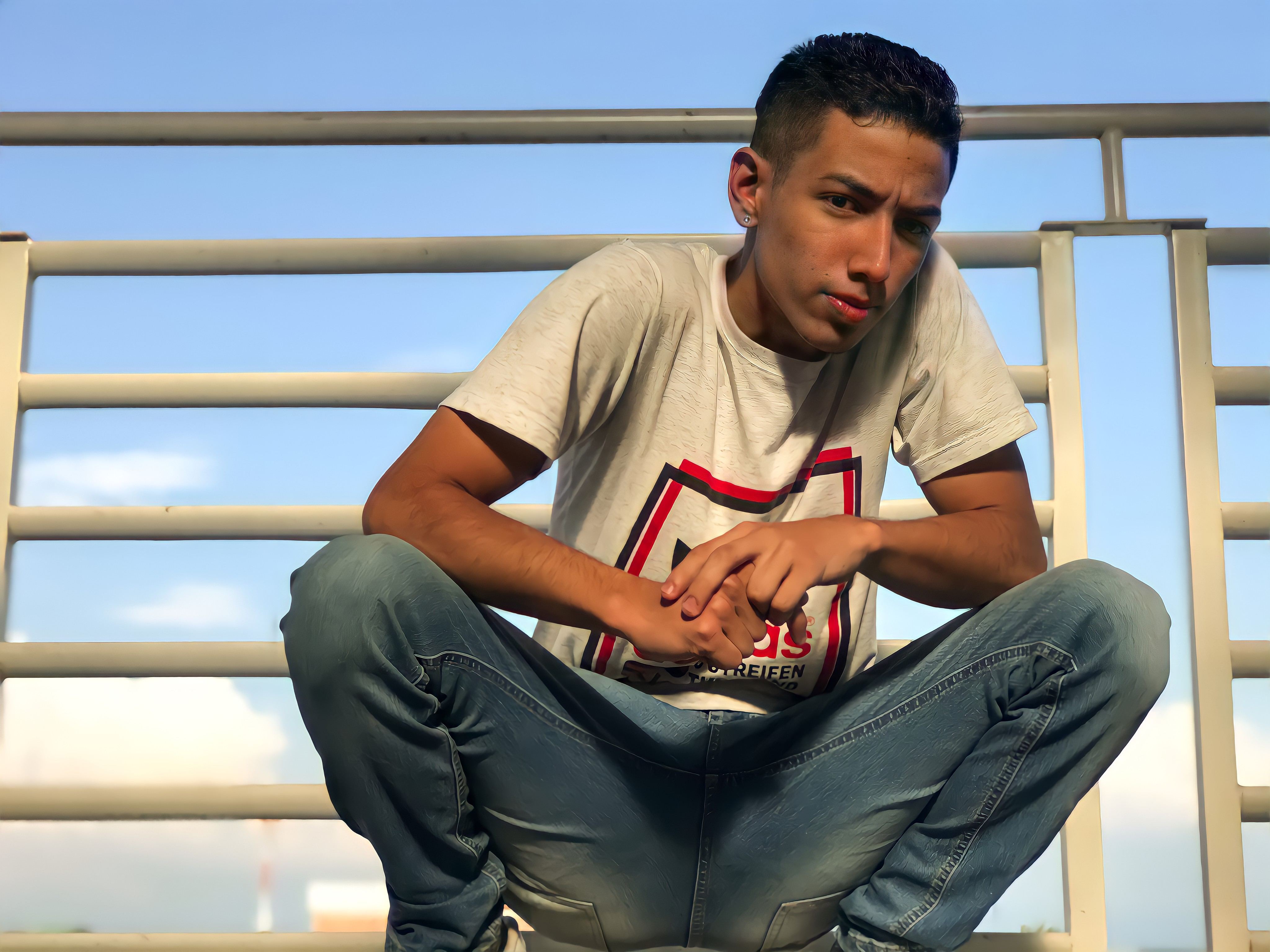 Image de profil du modèle de webcam Liam_Martinez