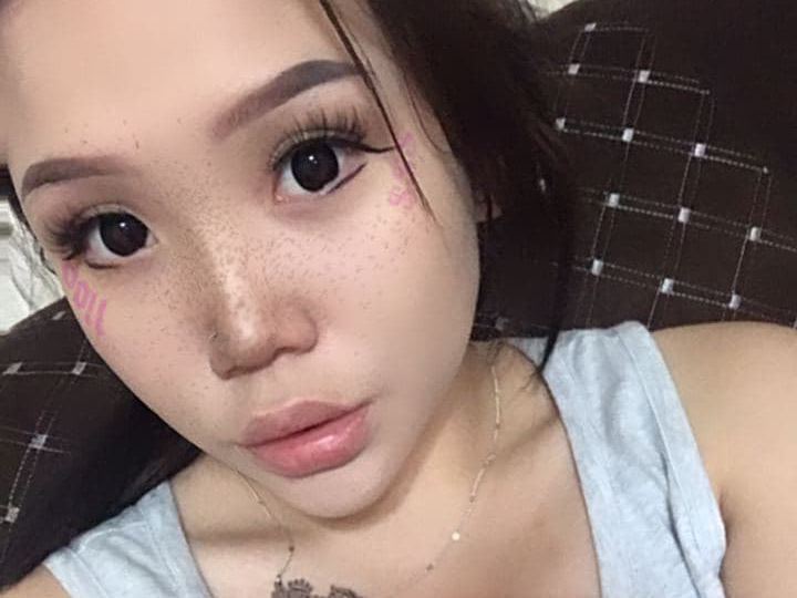 Imagen de perfil de modelo de cámara web de LizaGun