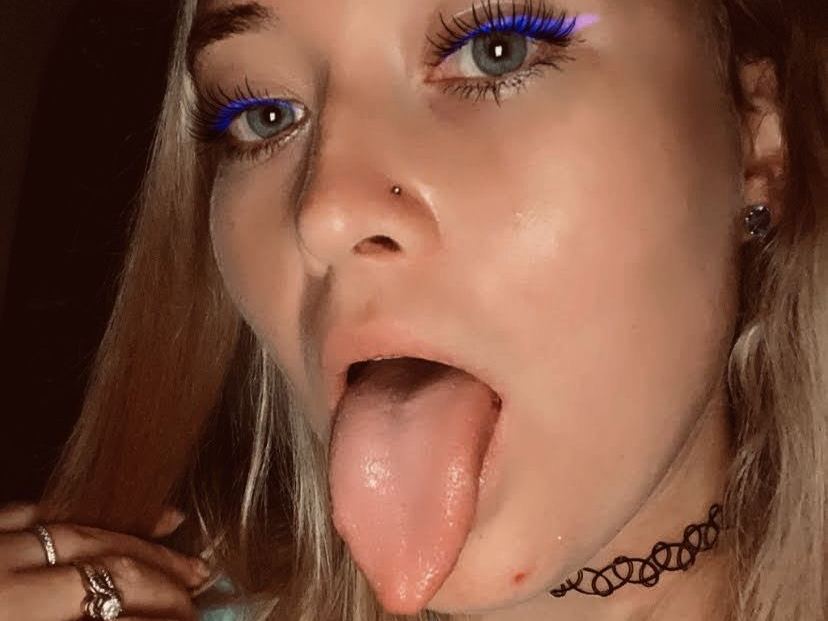 ArianaLindsay cam model profile picture 