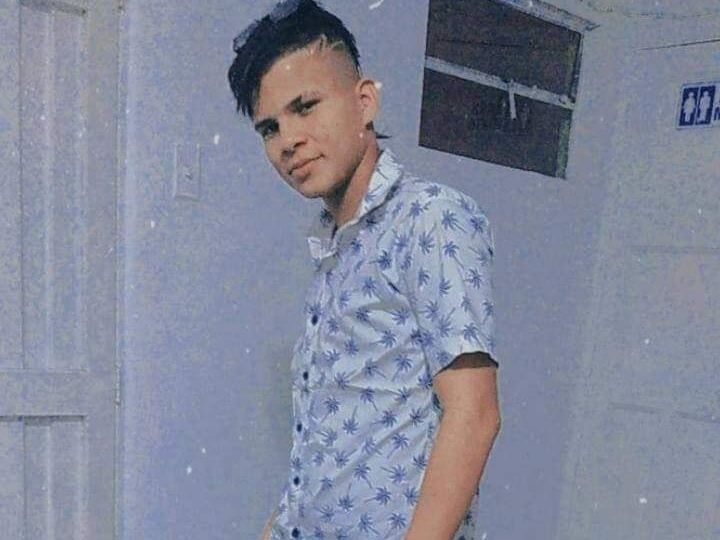 Zac_Efrom profilbild på webbkameramodell 