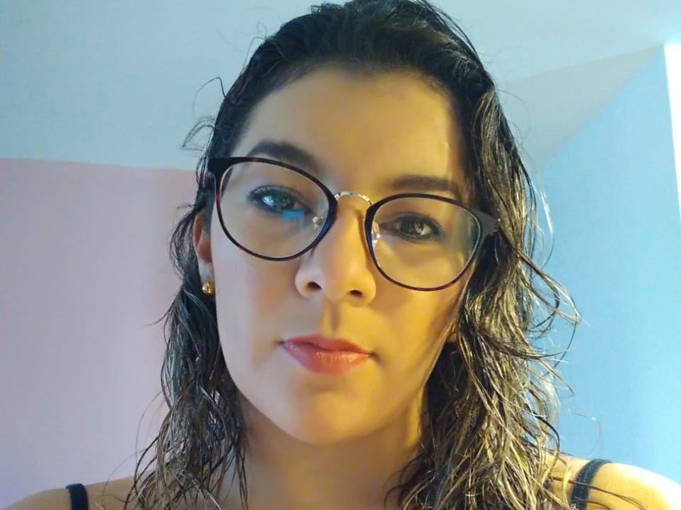 Foto de perfil de modelo de webcam de saraleiton 