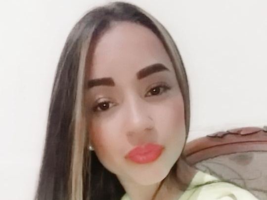 CarolaineCox cam model profile picture 