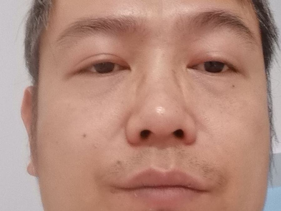 Imagen de perfil de modelo de cámara web de sghtdd