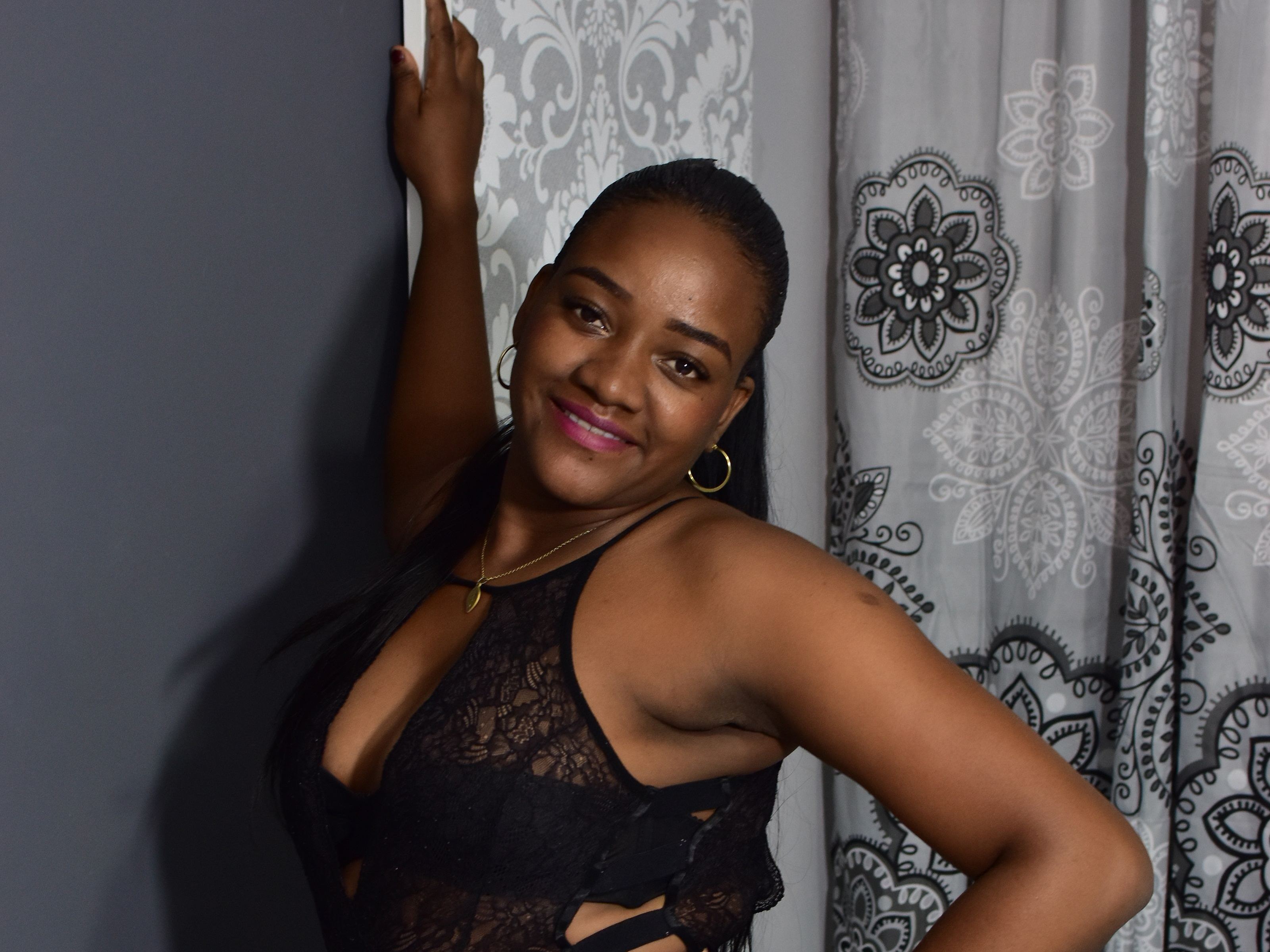 Imagen de perfil de modelo de cámara web de LeidyBourne