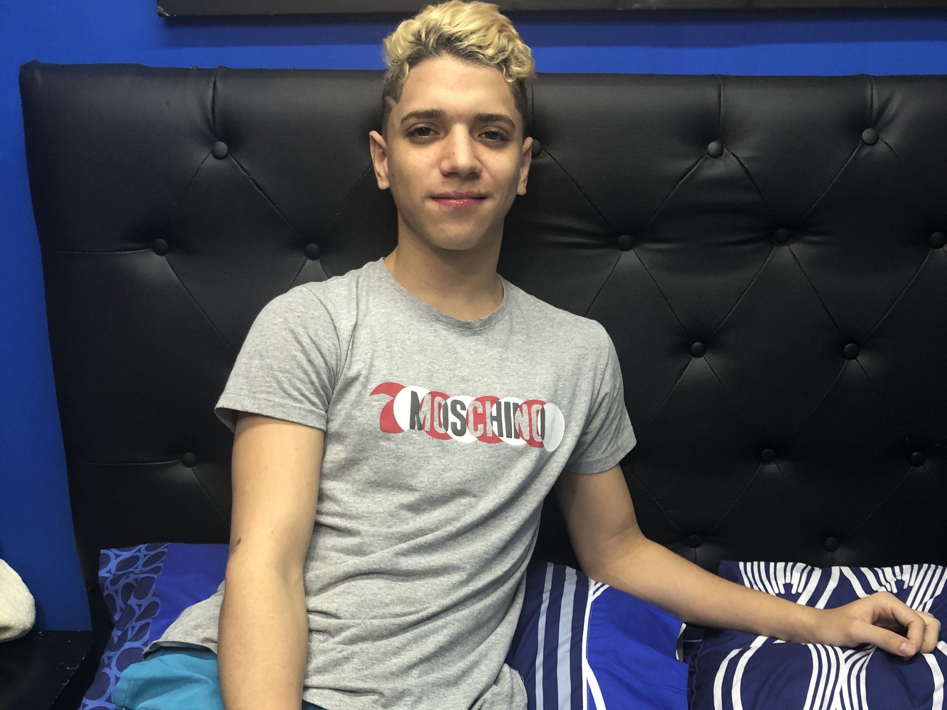 Imagen de perfil de modelo de cámara web de Rafa_Perezz