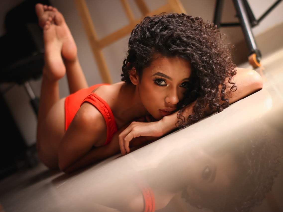 Foto de perfil de modelo de webcam de Valery_Petite01 