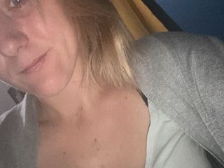 Foto de perfil de modelo de webcam de Ptitecochonne 