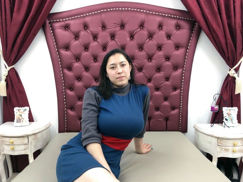Image de profil du modèle de webcam Cristi_Olsen