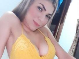 bella_sweett profilbild på webbkameramodell 
