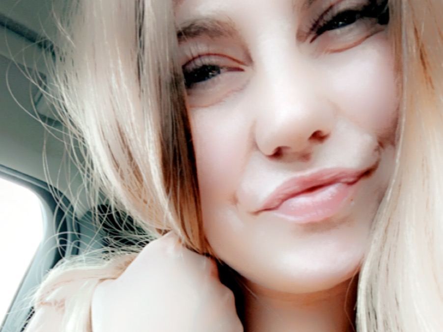 Barbiedoll_18 cam model profile picture 