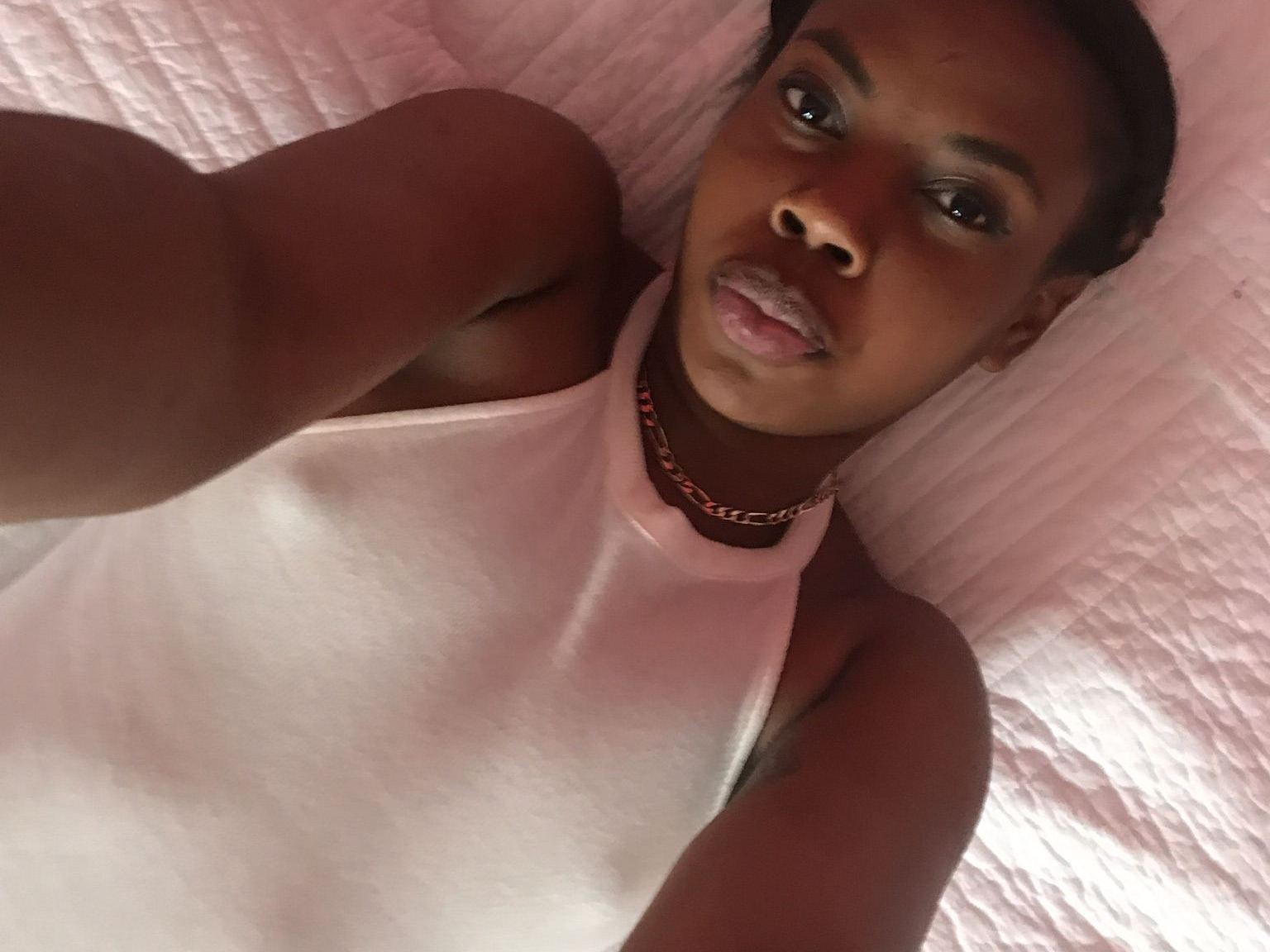 NiaSavage immagine del profilo del modello di cam