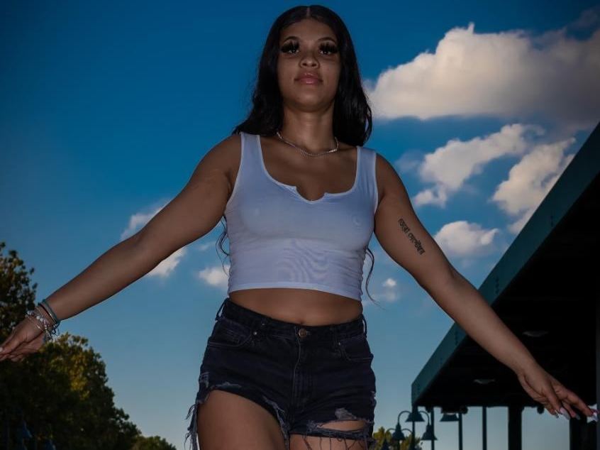 Ela_Haze profielfoto van cam model 