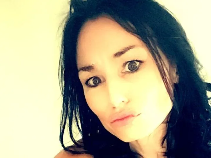 Imagen de perfil de modelo de cámara web de RubyLaneX