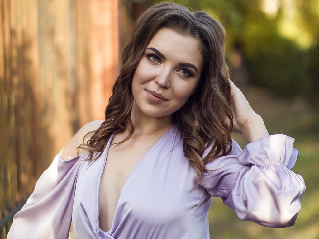 Image de profil du modèle de webcam Aariella