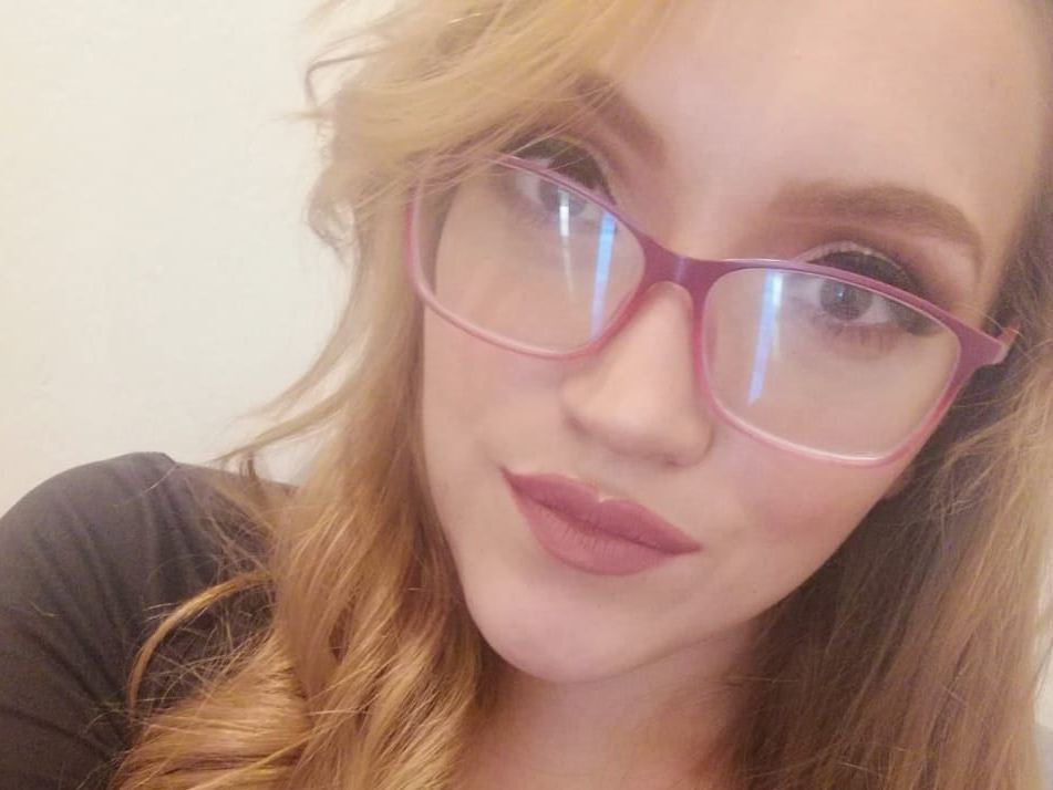elizabeth_bw Profilbild des Cam-Modells 
