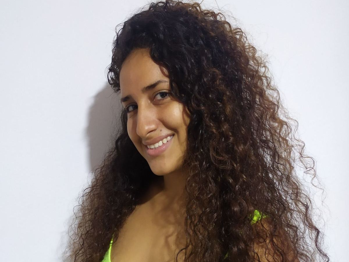 Luciana_Lu Profilbild des Cam-Modells 